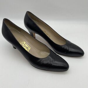 Salvatore‎ Ferragamo Woman's Black Leather Heels Snake Pattern Sz 9 Narrow